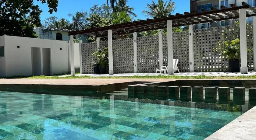Family Vacations Incredible Beach and Pool - Image 1