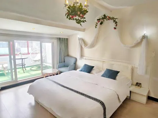 An'anjia Theme Inn (Wuzhen Xizha South Gate) - Image 1