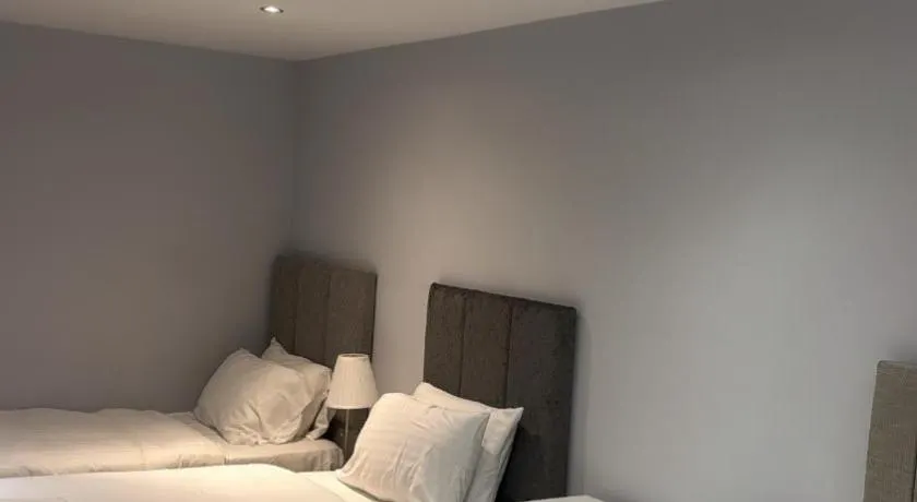 Edinburgh West Residence - Image 1