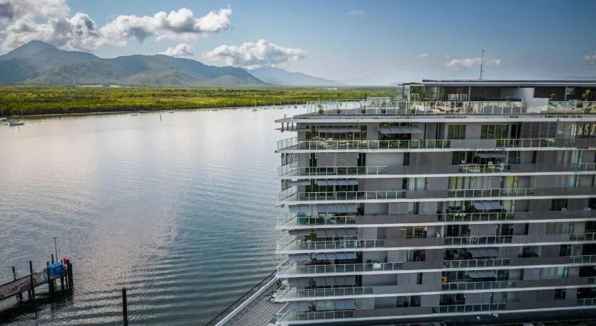Belle Escapes 703 Harbour Lights Cairns Apartment with water views - Image 1