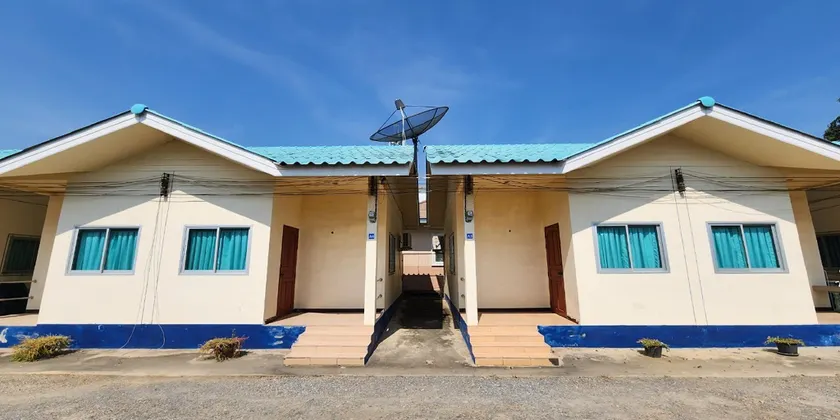 Chok Phikul Thong Resort - Image 1