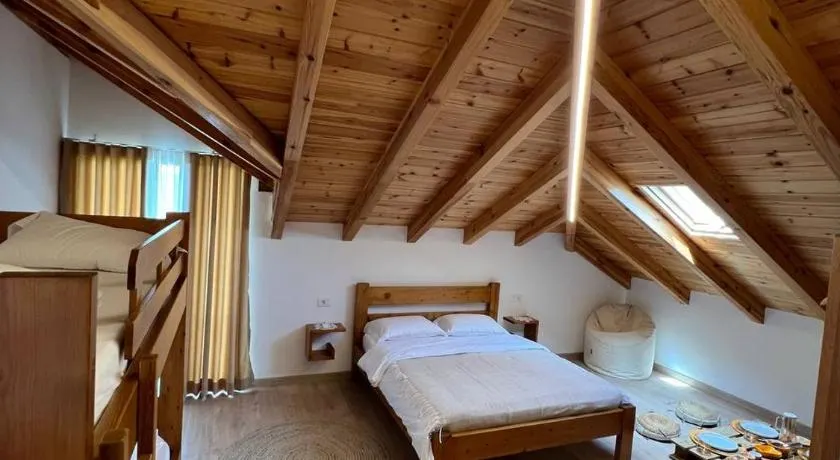 Tringa Guesthouse - Mrizi i Zanave - Image 1