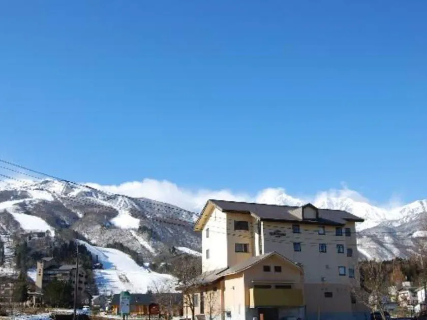 Hakuba Panorama Hotel - Image 1