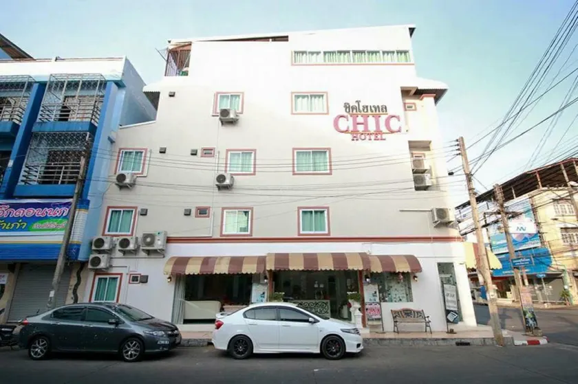 Chic Hotel Suratthani - Image 1
