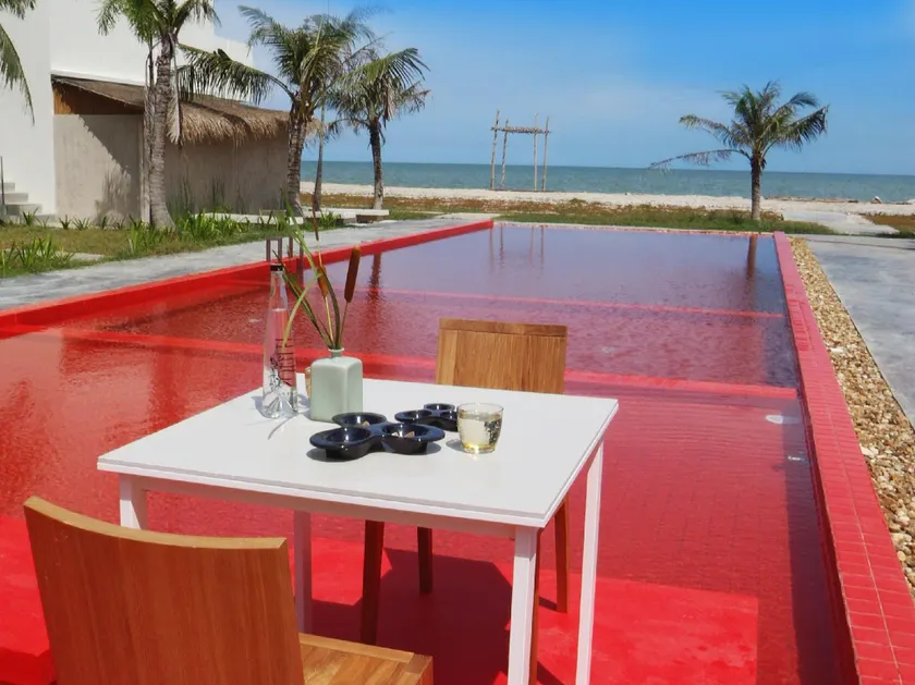 Red Z The Ocean - Image 1