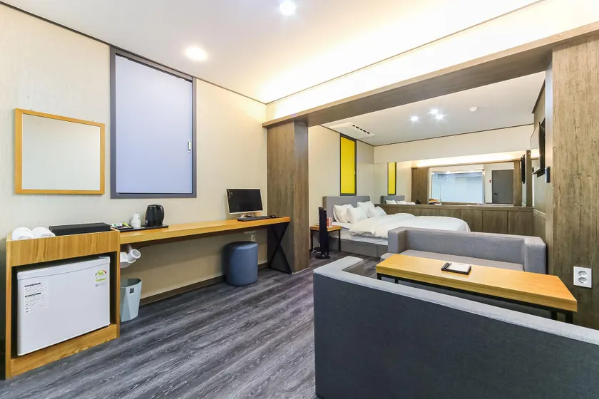 Busan Myeongji BM HOTEL - Image 1