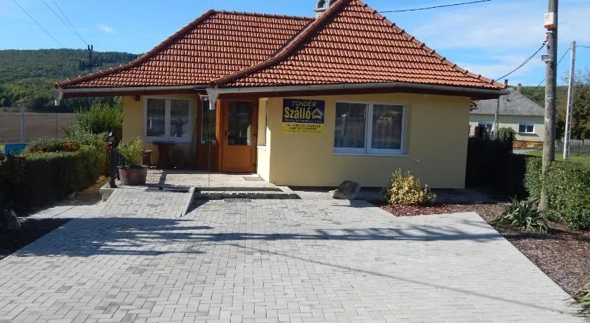 Tündér Szálló Eplény - Image 1