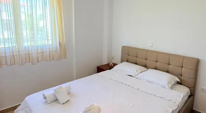 Polichrono Summer Escape 2BR 200m to Beach - Image 1