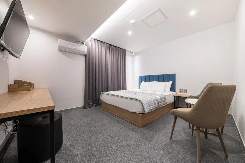 Busan Hadan Paradise - Image 1