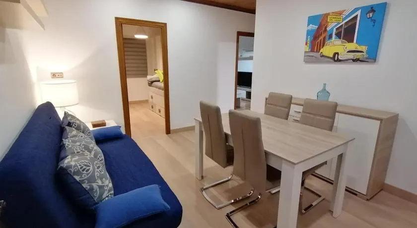 Spacious Apartment - Image 1