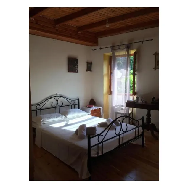 Traditional 2 floors house at Corfu,near the sea. - Image 1