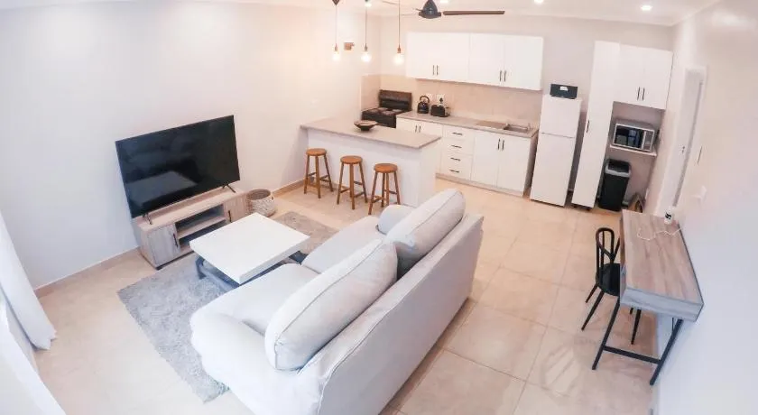 Strelitzia Place - Image 1