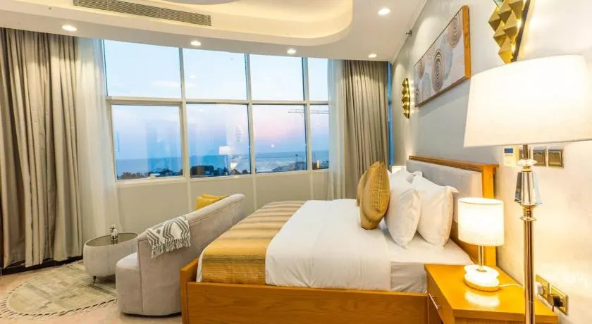 Blue Star Hotel - Image 1