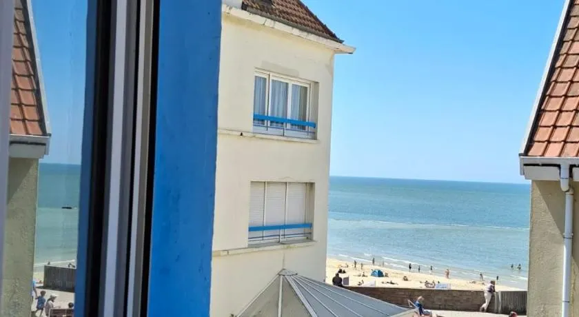 Sauna et Cosy 50 M2 avec parking privé et vue mer LE PORTEL - Image 1