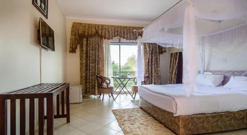 Victoria Travel Hotel - Image 1