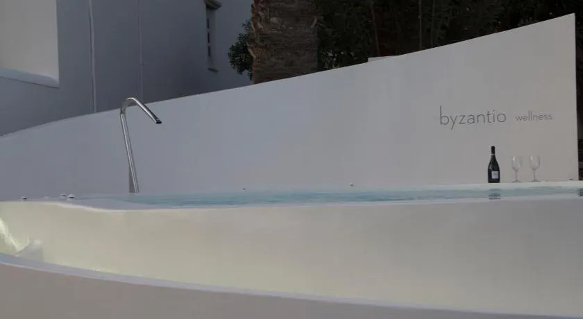 Byzantio Beach Suites & Wellness - Image 1