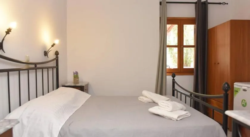 Laxesis - Image 1