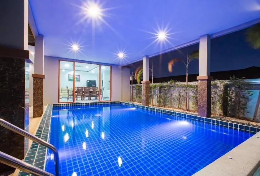 Manhattan Pool Villa Pattaya - Image 1