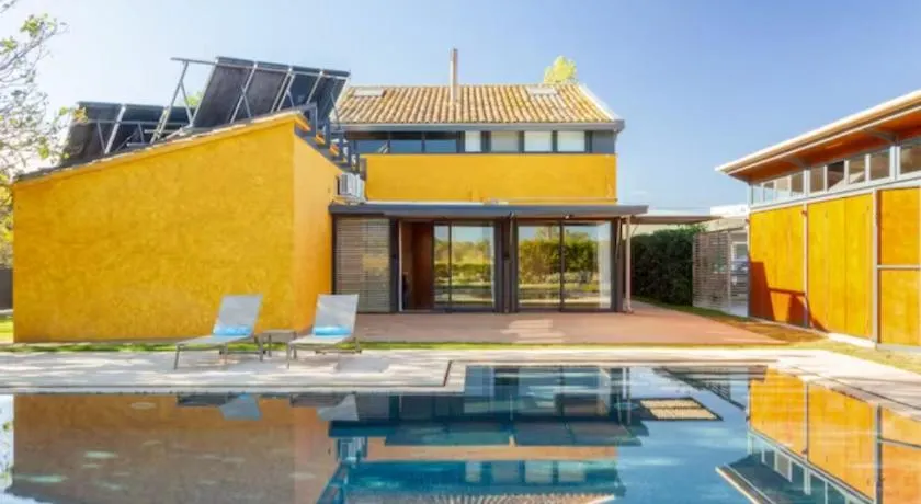 Masia Cal Sisplau, con piscina y rodeada de viñedos a 10 minutos de Vilafranca del Penedés, Barcelona ,Cataluña - Image 1