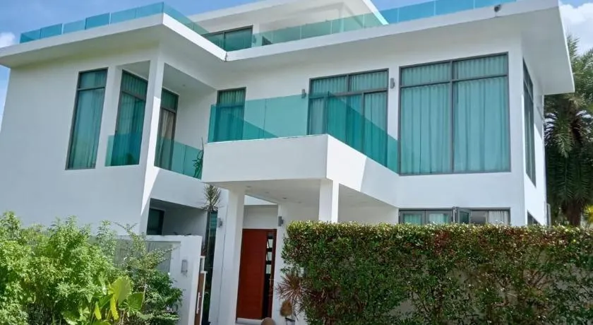 Lucky Villa Kamala - Image 1