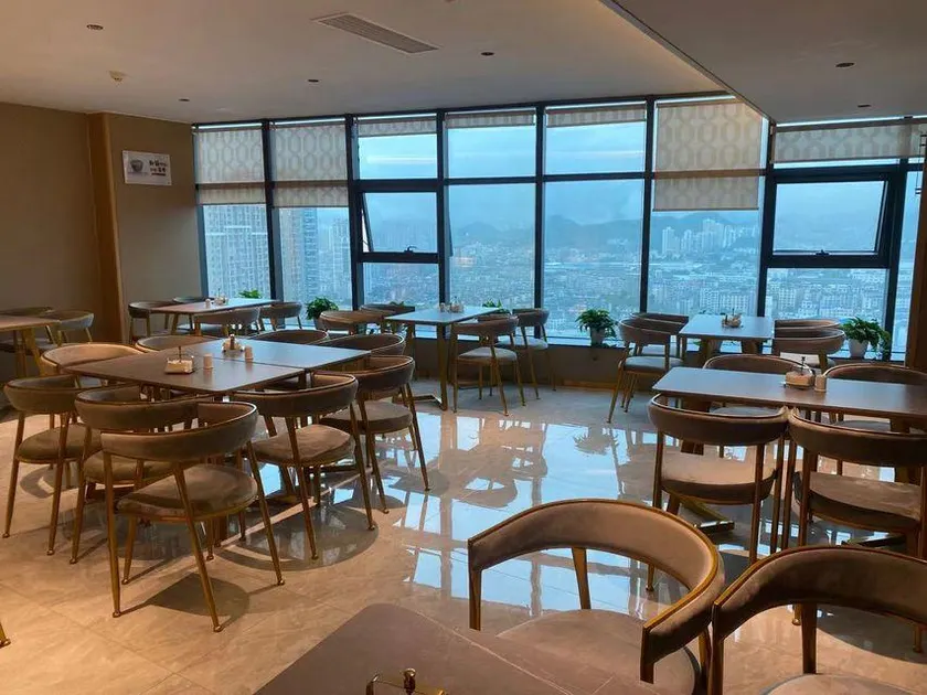 Yahang Hotel (Zunyi Medical College Shidai Tianjie) - Image 1