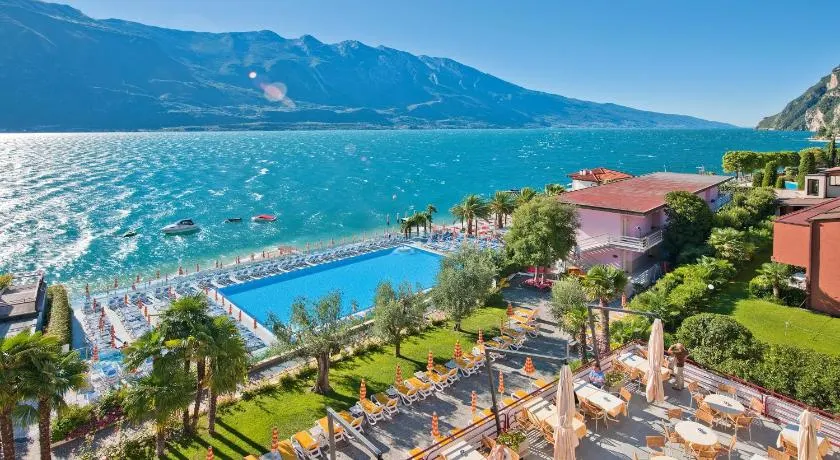 Hotel Ideal - Image 1