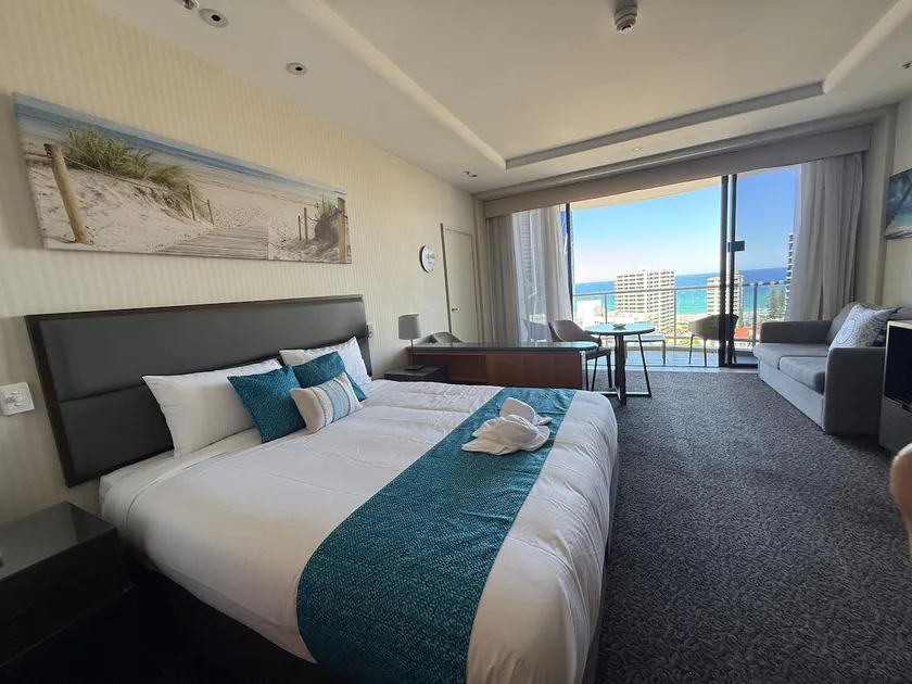Stunning 1 Bedroom with Ocean view & spa bath - Image 1