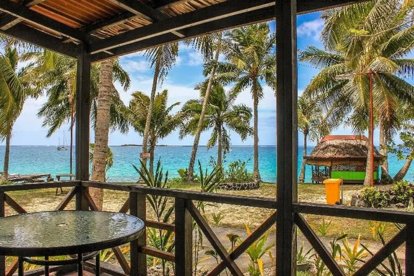 Vaimoana Seaside Lodge - Image 1