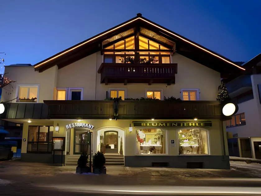 Hotel Montfort - Image 1