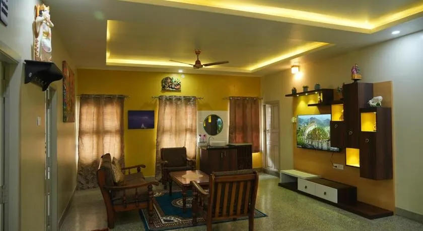 Brown Spring Home Stays - Image 1