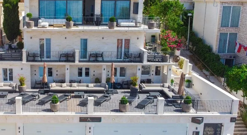 Baška Voda Naputica 34 (Apartman Nikola) - Image 1