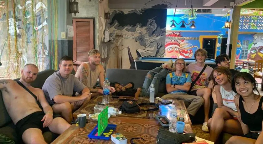 Happy House Backpackers - Image 1