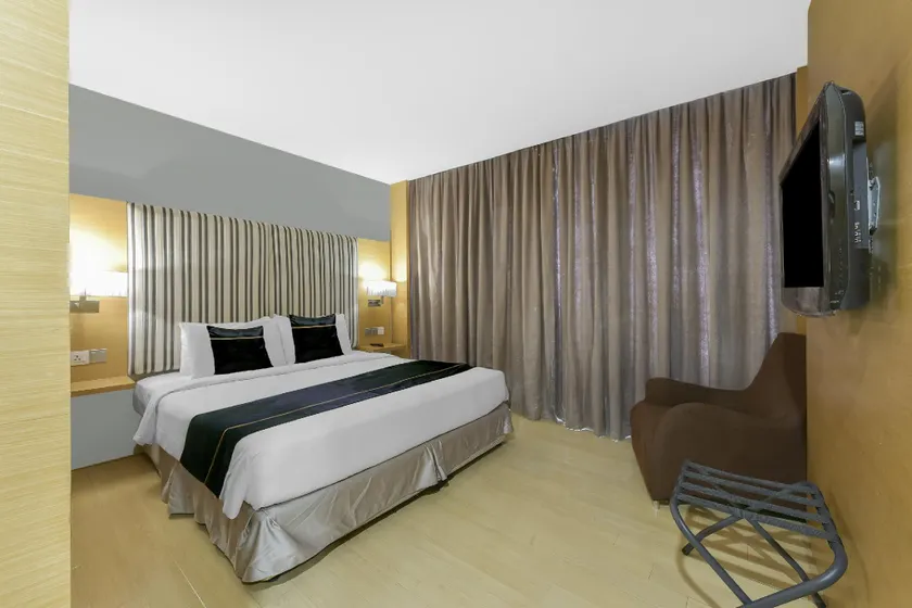 Sunday Hotel Subang - Image 1