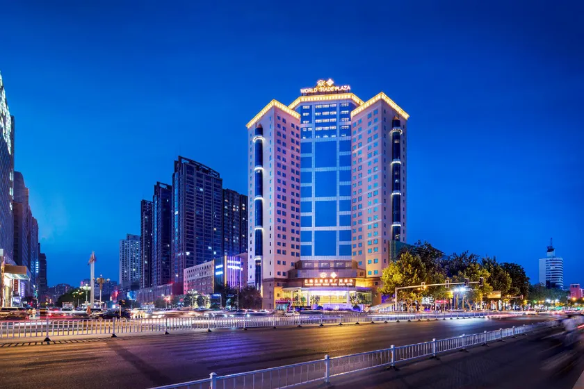 Yun-Zen Jinling World Trade Plaza Hotel - Image 1