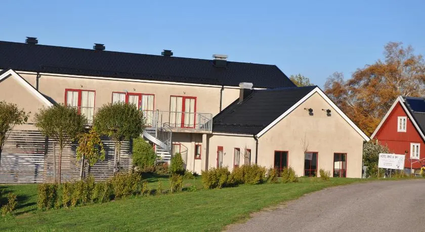 Hotel Bella Luna - Image 1
