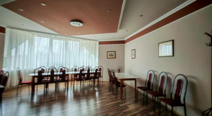 Menta Rooms & Bar - Image 1