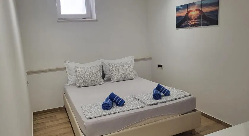 Old town Bol rooms - Image 1