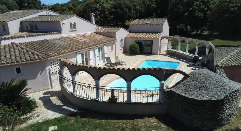 Domaine De Foresta - Image 1