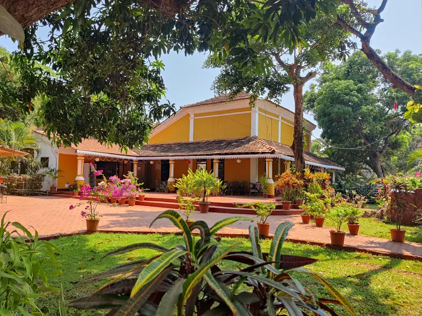 Granpa's Inn Hotel Bougainvillea - Image 1