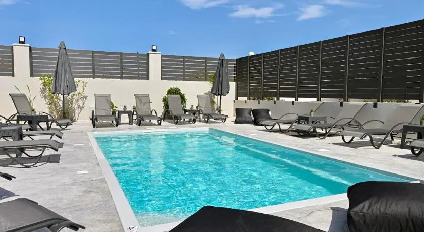 Olivae Mare Suites - Image 1