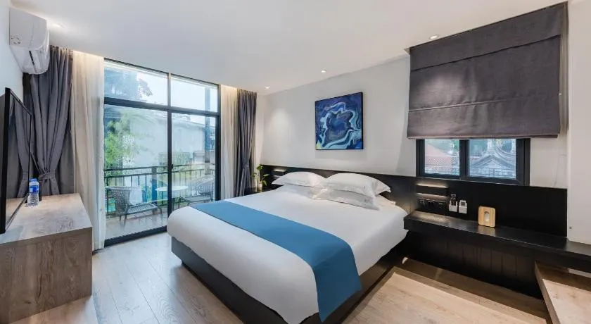 Yacuo Courtyard Seaview Hotel, Zengcuo'an, Huandao Road, Siming District, Xiamen, Fujian Province - Image 1