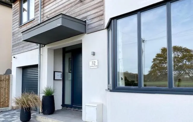 72 Ashley Road - Image 1