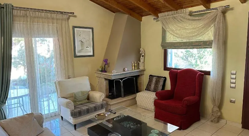 Elenas House - Image 1