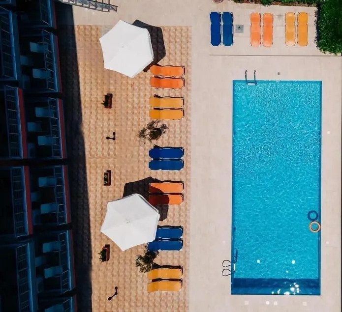 Atrium Hotel - Image 1