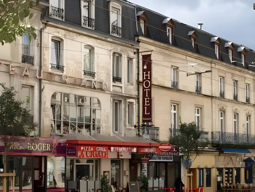 Hôtel Chateaubriand - Image 1