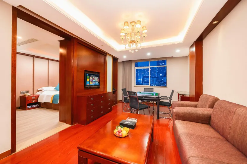 Lilai Business Hotel - Image 1