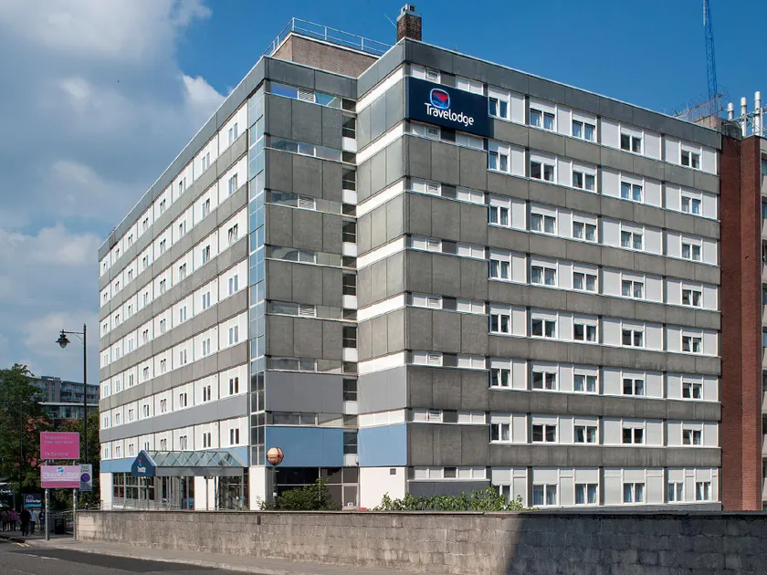 Travelodge Manchester Central - Image 1