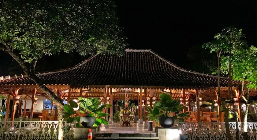 The Nalaya Hotel & Resto - Image 1