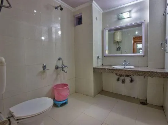 Hotel New Paramount - Image 1