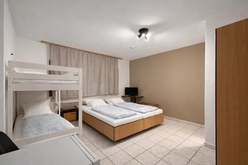 Frankfurt Airport Terminal Hotel - Image 1